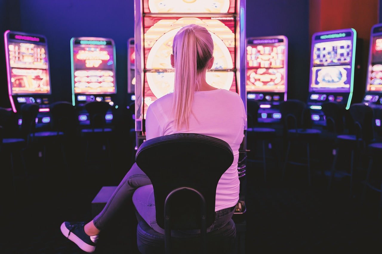 Aplikasi lampung4d menampilkan dashboard casino dan sportsbook
